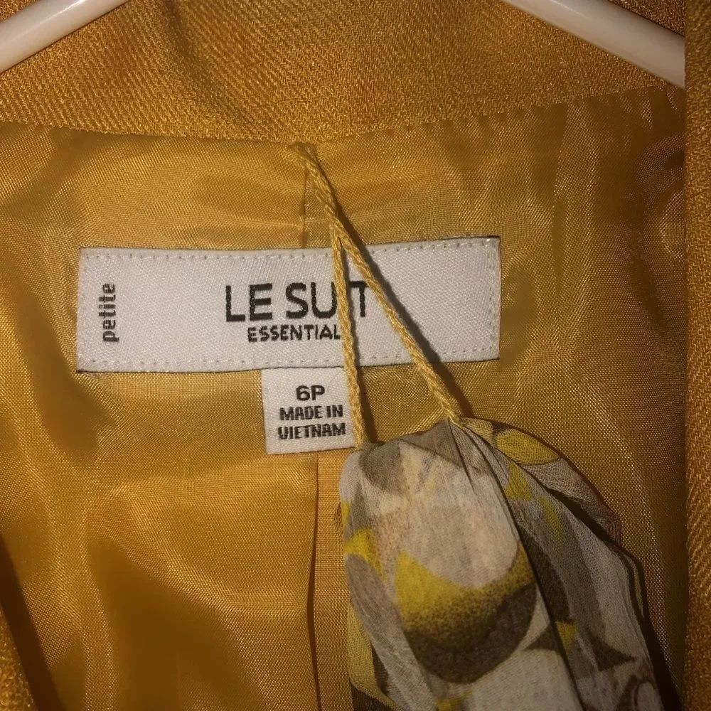 Le suit jacket - Picture 3 of 3
